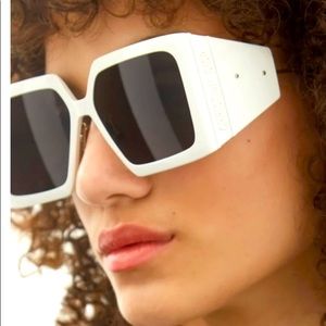 DIOR SQUARE SUNGLASSES DIOR
CD40040U DiorSolar S1U